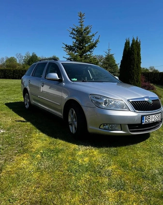 Skoda Octavia cena 23800 przebieg: 240000, rok produkcji 2012 z Cieszanów małe 29